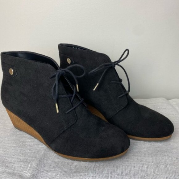 Dr. Scholl’s Conquer Black Wedge Heel Lace-up Booties - 10M - Picture 3 of 14